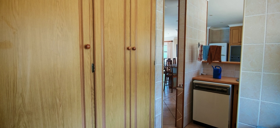 3 Bedroom Property for Sale in Dana Bay Western Cape